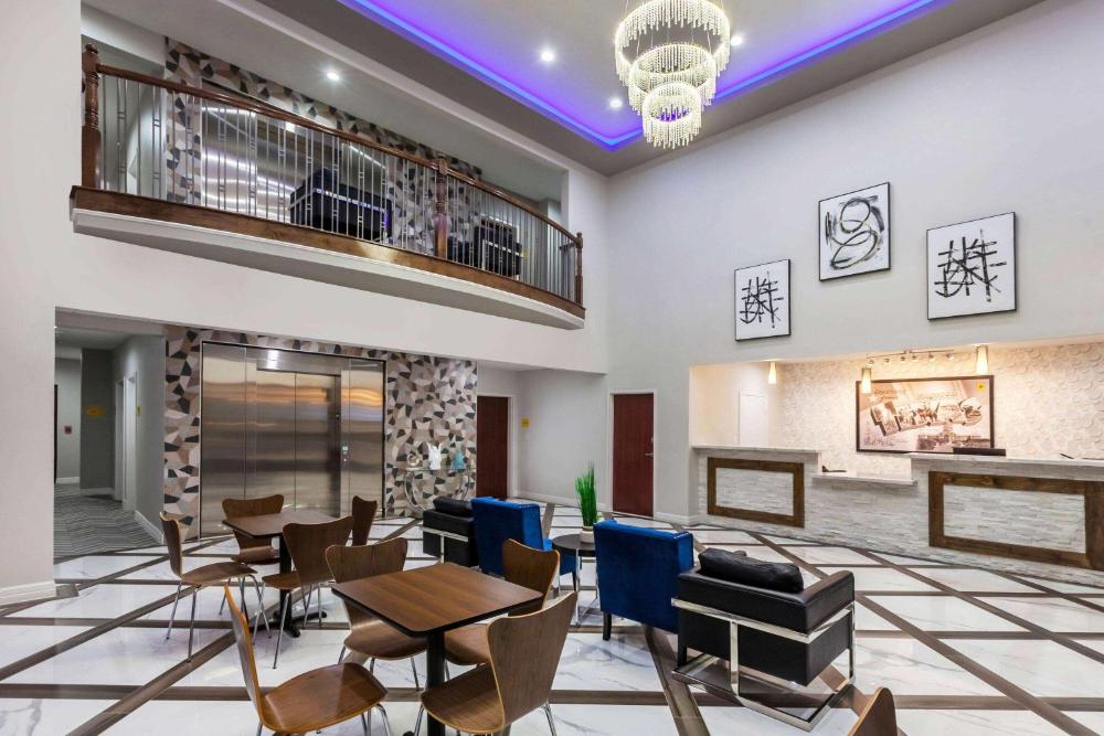 King Room - Mobility Access/Non-Smoking interior